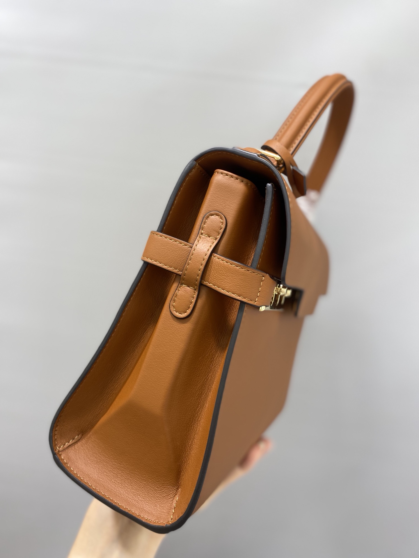 델보 템포트 MM 샤리오뜨백